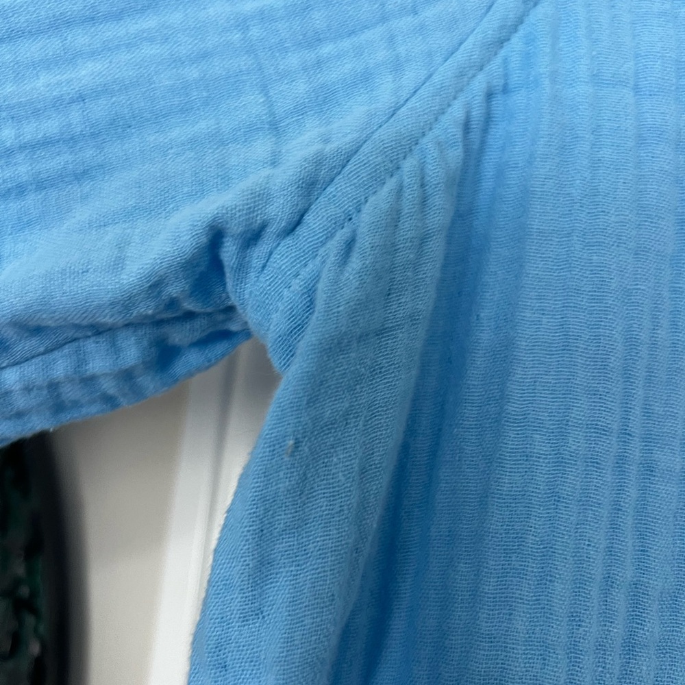 Lilly Pulitzer Geanie button down top size XL french blue - Picture 3 of 3